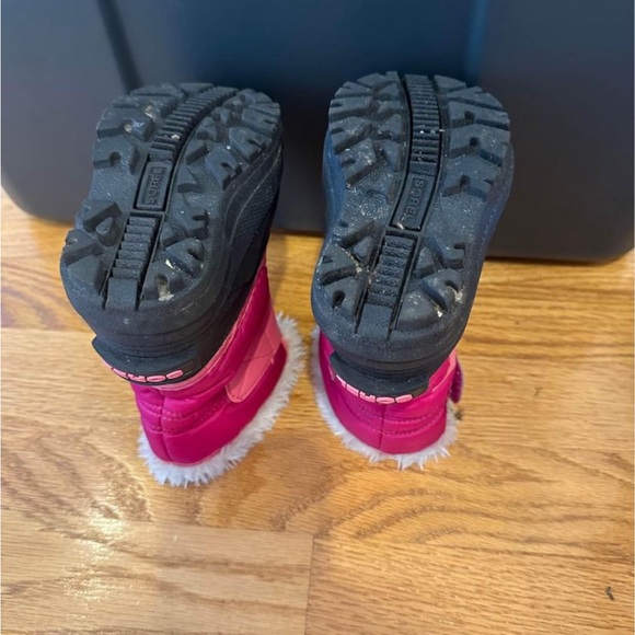 Sorel Boots Toddler Size 4 - Picture 2 of 2